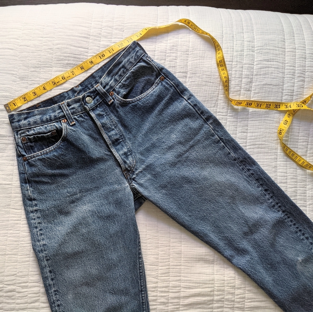 SOLD🔥501 Levi's - Picture 6 of 15